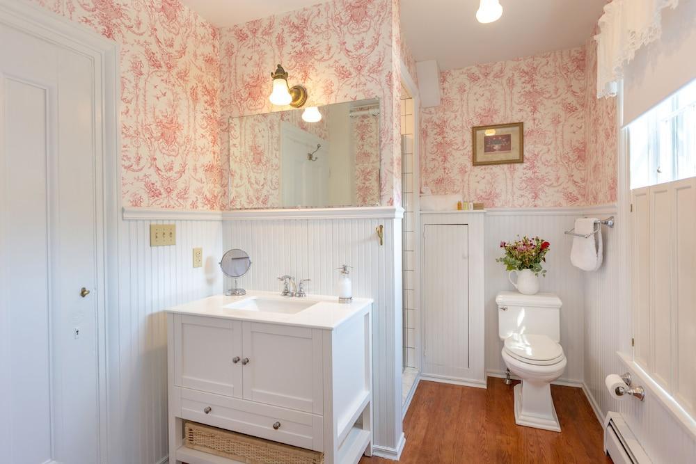 Middle Street Inn Бат Екстериор снимка